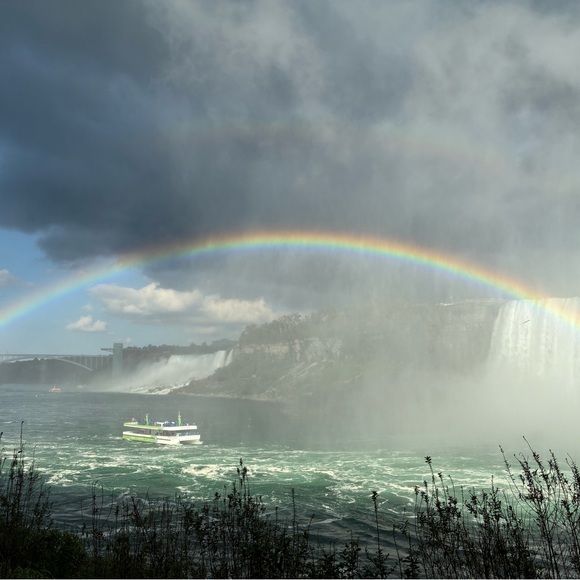 Meet your Posher, Jessica - Picture 1 of 1